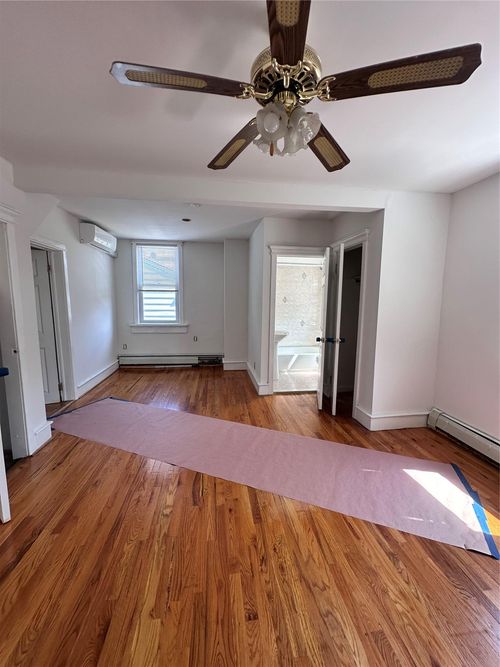 31 Rogers St, Yonkers, NY, 10707-3411 | Card Image