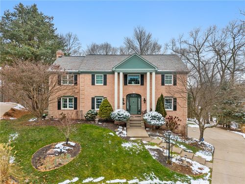 520 Colony Ct, Gibsonia, PA, 15044-6015 | Card Image