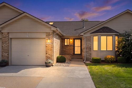 57272 Sycamore Dr, Washington Twp, MI, 48094-3396 | Card Image