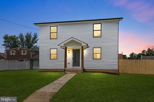2151 Maple Ave, CROYDON, PA, 19021-5111 | Card Image