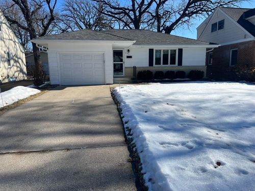 7441 Girard Ave S, Richfield, MN, 55423-3949 | Card Image