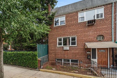 31-81 45th Street, New York, NY, 11103 | Card Image