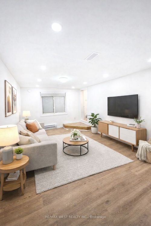 1-645 Townline Rd N, Courtice, ON, L1E2J4 | Card Image