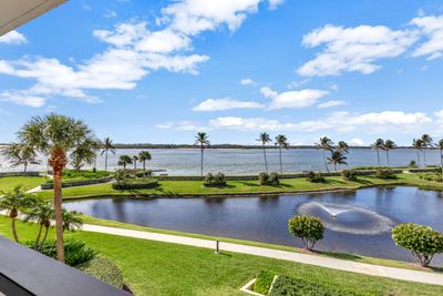 2307 - 2818 Se Dune Drive, Condo with 2 bedrooms, 2 bathrooms and null parking in Stuart FL | Image 2