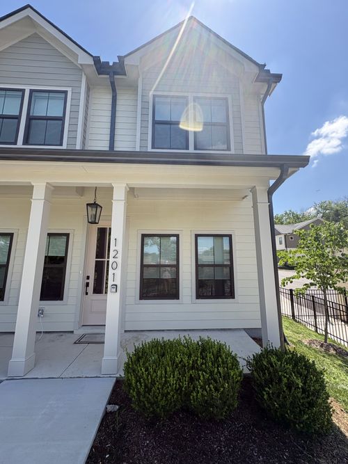 1201 Valerie Ln, Nashville, TN, 37211-3485 | Card Image