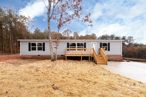 716 Sharon Ln, Iron Station, NC, 28080-8415 | Card Image