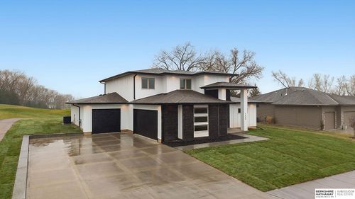 1649 E Ridge Way, Ashland, NE, 68003-6203 | Card Image