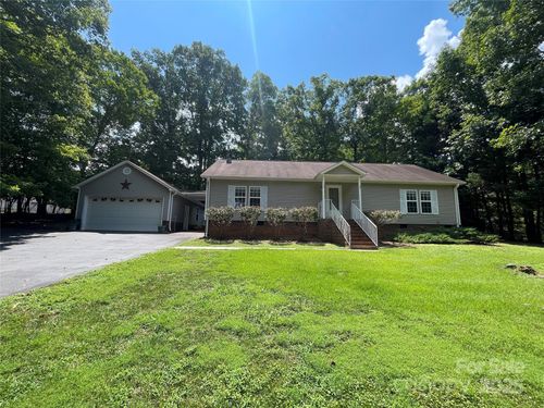 136 Lantern Ct, Mount Gilead, NC, 27306 | Card Image