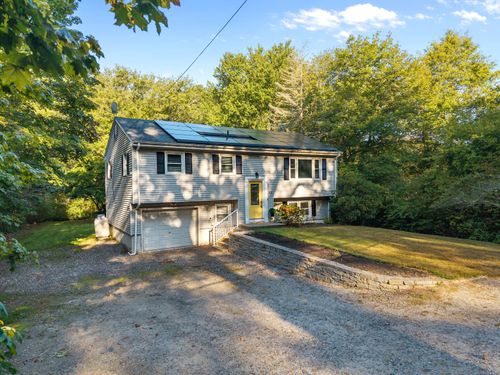 80 E Pattagansett Rd, Niantic, CT, 06357-2314 | Card Image