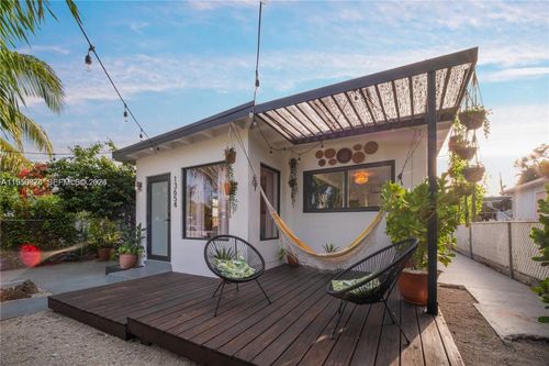 13654 Ne 20th Pl, North Miami Beach, FL, 33181-1812 | Card Image