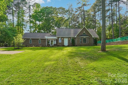 361 Stonemarker Rd, Mooresville, NC, 28117-6670 | Card Image