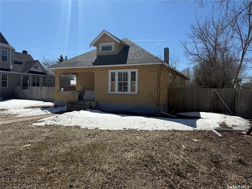 249 8th Avenue W, Melville, SK, S0A2P0 | Card Image