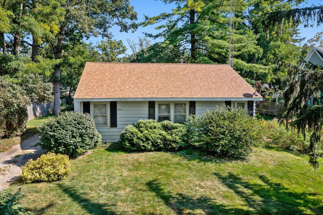 Shore Dr, Delavan, WI 53115