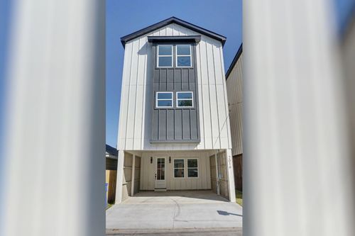 2016 Comstock Ave, North Charleston, SC, 29405-8180 | Card Image