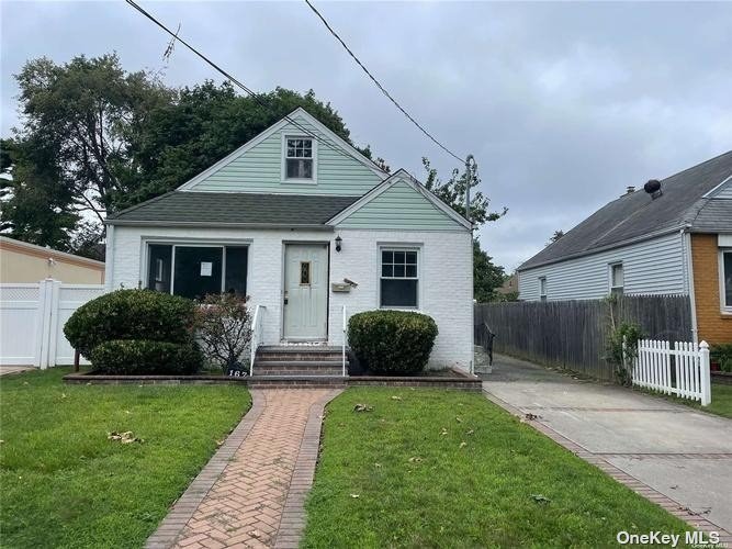 Ruxton St, Uniondale, NY 11553 #1