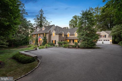 847 Lesley Rd, VILLANOVA, PA, 19085-1117 | Card Image