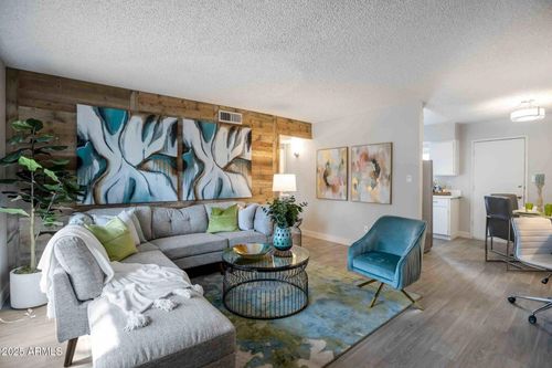1c-2627 N 45th Ave, Phoenix, AZ, 85035-2354 | Card Image