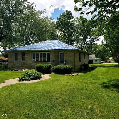 6906 N Poplar St, Freetown, IN, 47235-9713 | Card Image