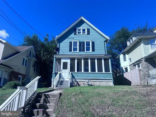 220 Clifton Ave, SHARON HILL, PA, 19079-2003 | Card Image