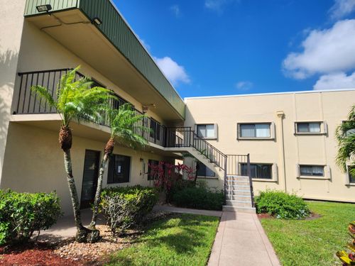 87-15217 Lakes Of Delray Blvd, Delray Beach, FL, 33484-4310 | Card Image