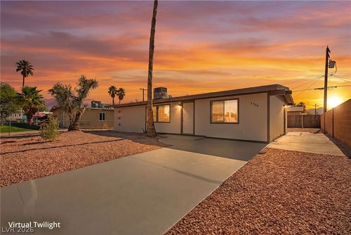 1704 James St, North Las Vegas, NV, 89030-7247 | Card Image