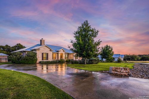 423 Copper Trce, New Braunfels, TX, 78132-3911 | Card Image