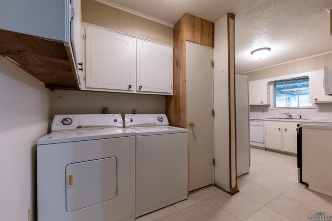 819 Carlisle Dr, House other with 2 bedrooms, 2 bathrooms and null parking in Kilgore TX | Image 7
