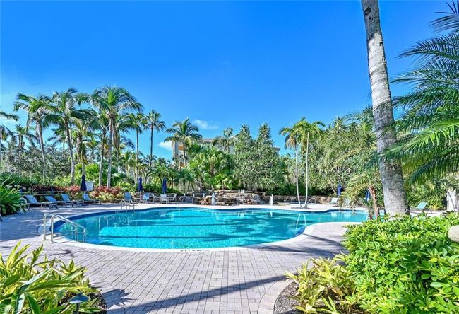 Both sunny & shady spots at the pool. | Image 43