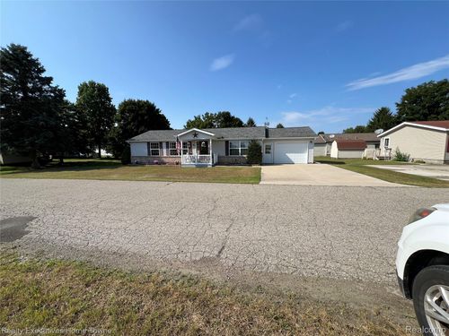 2293 Dennis St, Croswell, MI, 48422-9781 | Card Image
