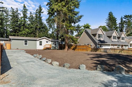 1253 Dewey Dr, Coupeville, WA, 98239-3034 | Card Image