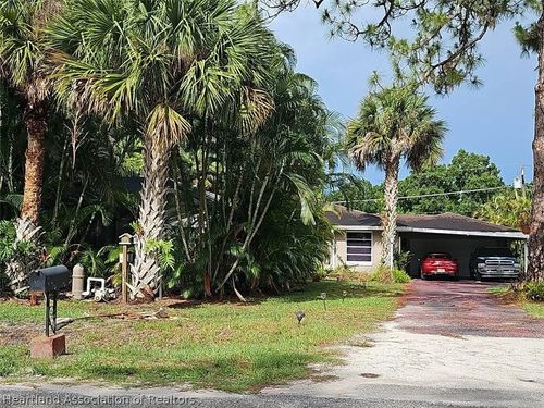 676 Ne 28th Ave, OKEECHOBEE, FL, 34972-3323 | Card Image