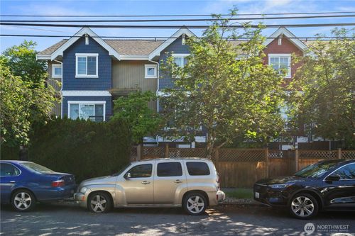 7316 Woodlawn Avenue Ne, Seattle, WA, 98115 | Card Image