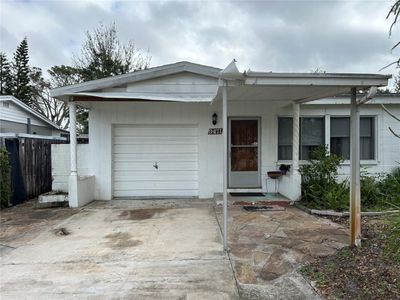 8471 52 Nd Lane N, House other with 2 bedrooms, 1 bathrooms and null parking in Pinellas Park FL | Image 1