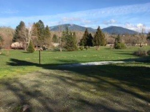1236 Merlin Rd, Grants Pass, OR, 97526-7287 | Card Image