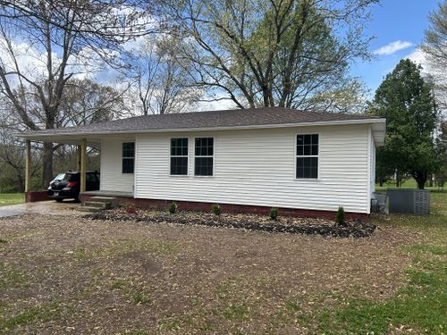 290 Hurt St, Trezevant, TN, 38258-2508 | Card Image