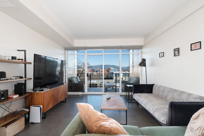 305 - 256 E 2 Nd Avenue, Condo with 1 bedrooms, 1 bathrooms and 1 parking in Vancouver BC | Image 5