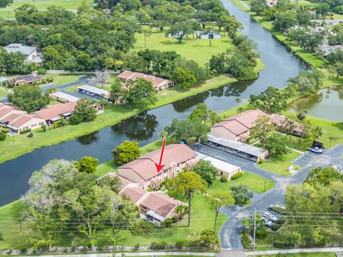 9543-9543 86th Ave, SEMINOLE, FL, 33777-2530 | Card Image
