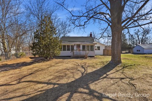 46 Hoskins St, Hesperia, MI, 49421-9271 | Card Image