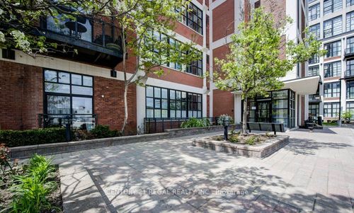 102-404 King St W, Kitchener, ON, N2G4Z9 | Card Image