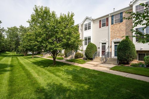 15575 June Grass Ln, Eden Prairie, MN, 55347-1200 | Card Image