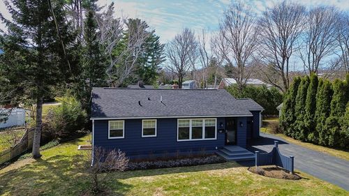 121 Berkshire Dr, Williamstown, MA, 01267-2519 | Card Image