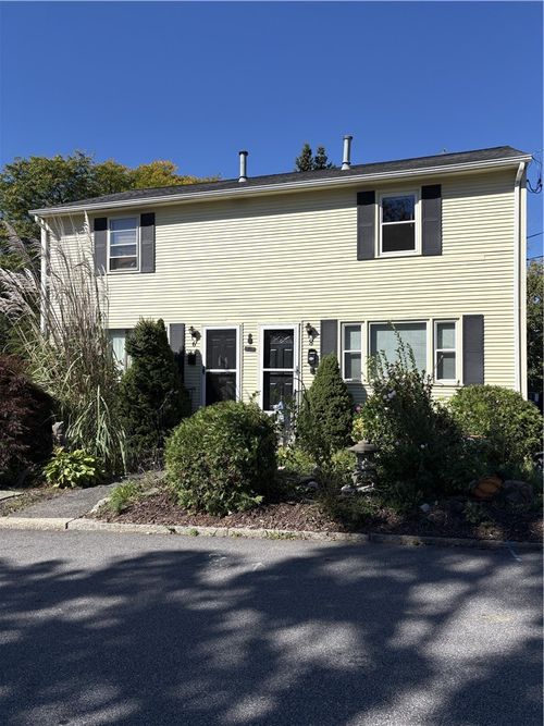 8 Aventine Ave, Providence, RI, 02904-1211 | Card Image