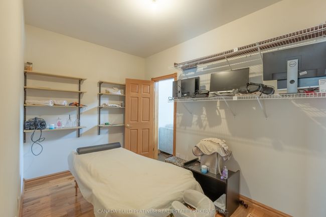 150 Seymour Cres, House other with 7 bedrooms, 4 bathrooms and 4 parking in Windsor ON | Image 21