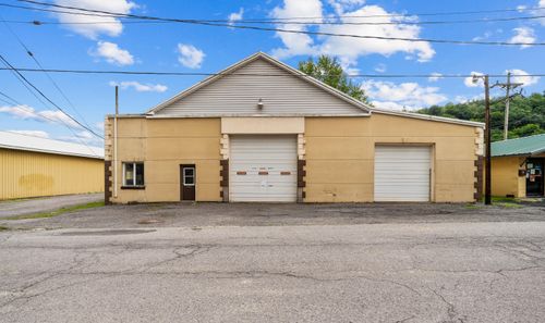502 Meadow St, Curwensville, PA, 16833-1102 | Card Image