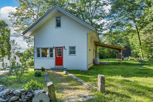 31 Depot St, Haverhill, NH, 03765-5211 | Card Image