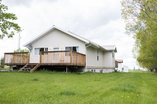 812 Home Seekers Ave, Cardston, AB, T0K0K0 | Card Image