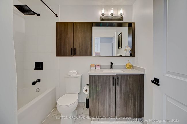 2210 - 3700 Highway 7, Condo with 2 bedrooms, 1 bathrooms and 1 parking in Vaughan ON | Image 14