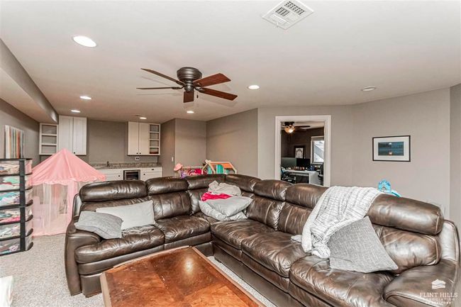 1109 S Mill Point Cir, House other with 4 bedrooms, 3 bathrooms and null parking in Manhattan KS | Image 31