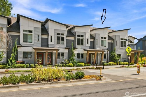 16-1946 Newport Way Nw, Issaquah, WA, 98027-5506 | Card Image