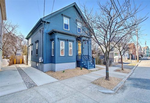 78 Stanwood St, Providence, RI, 02907-1628 | Card Image